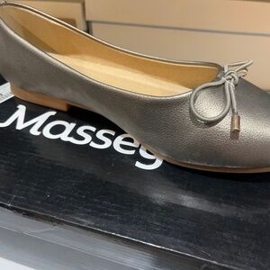 Massey women’s ballet flats